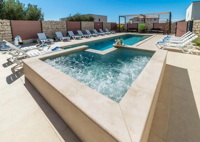 Pinna - Supin Apartment